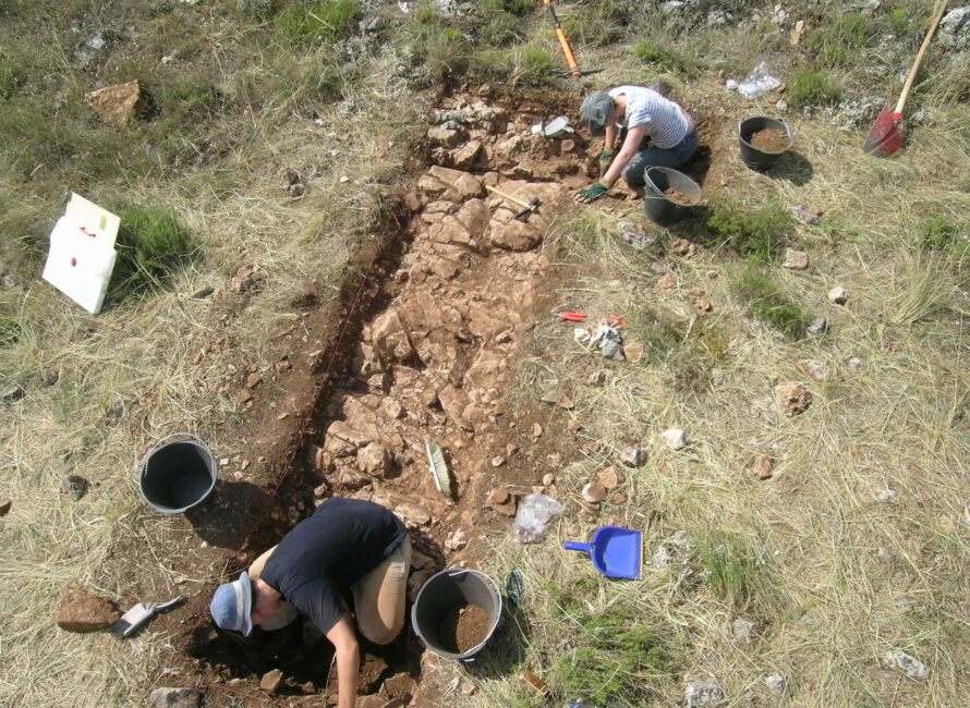 Fouilles de Sites de hauteur des Vestins et des Péligniens