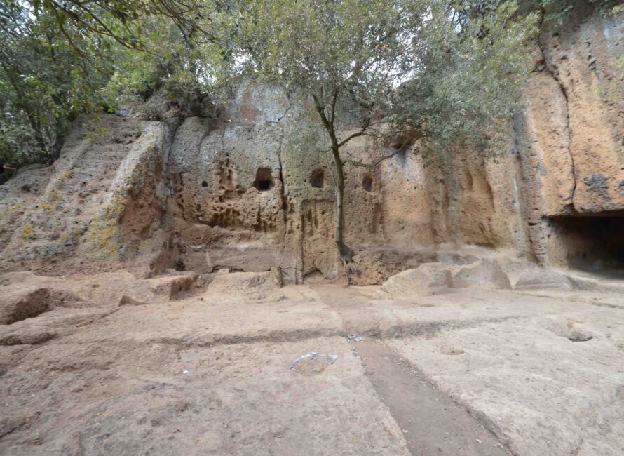 Fouilles de Grotte Scalina (Italie)