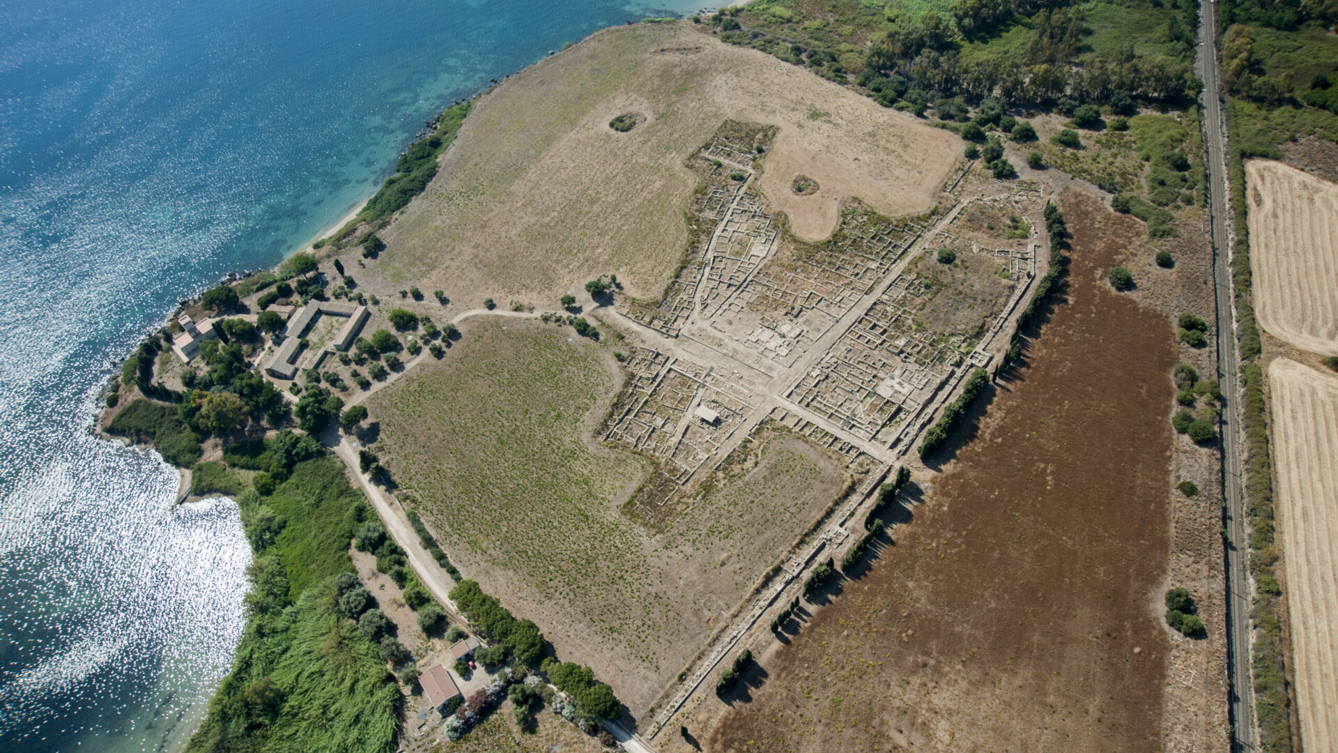 Vue de l’agora archaïque et du plateau nord