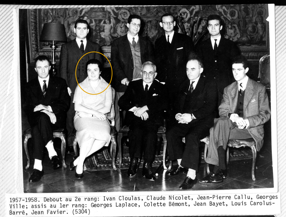 Photographie : Colette Bémont au sein de la promotion 1957-1958 (archives de l'École française de Rome)