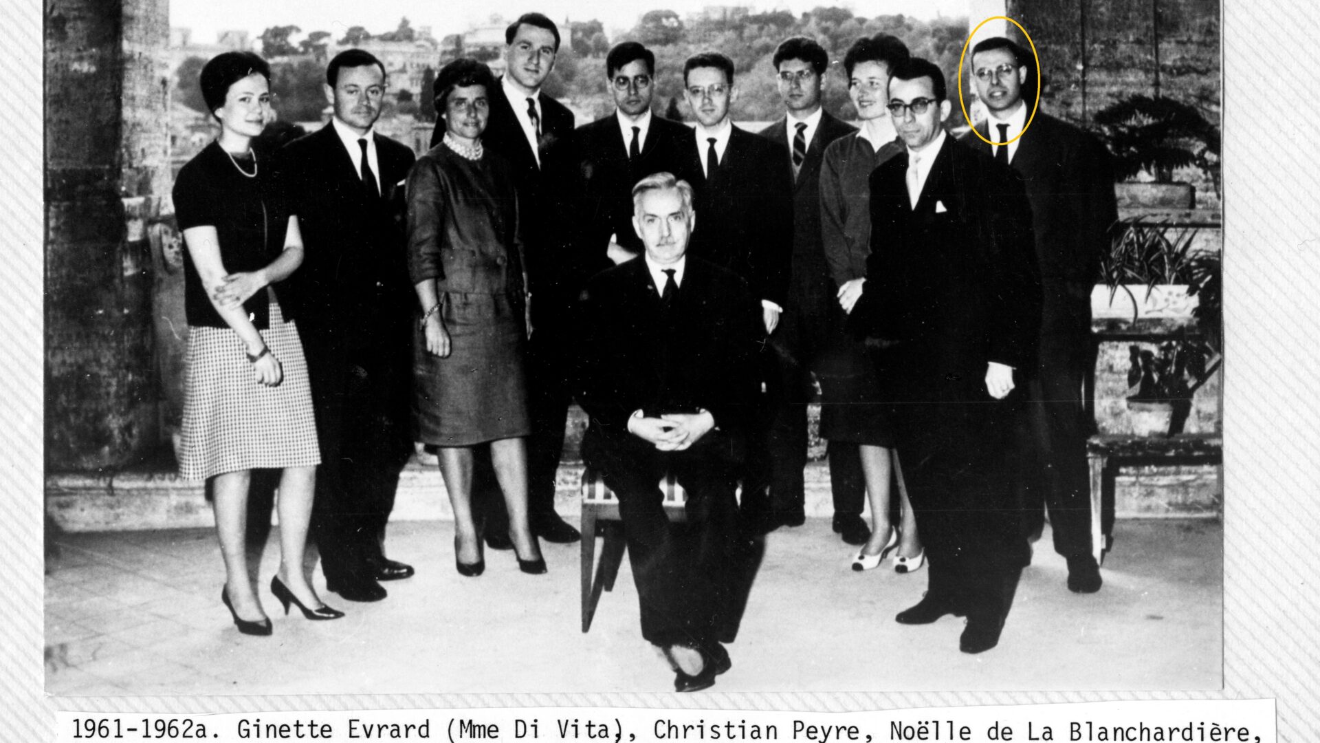 Photographie : Michel Hayez au sein de la promotion 1961-1962 (archives de l'École française de Rome)