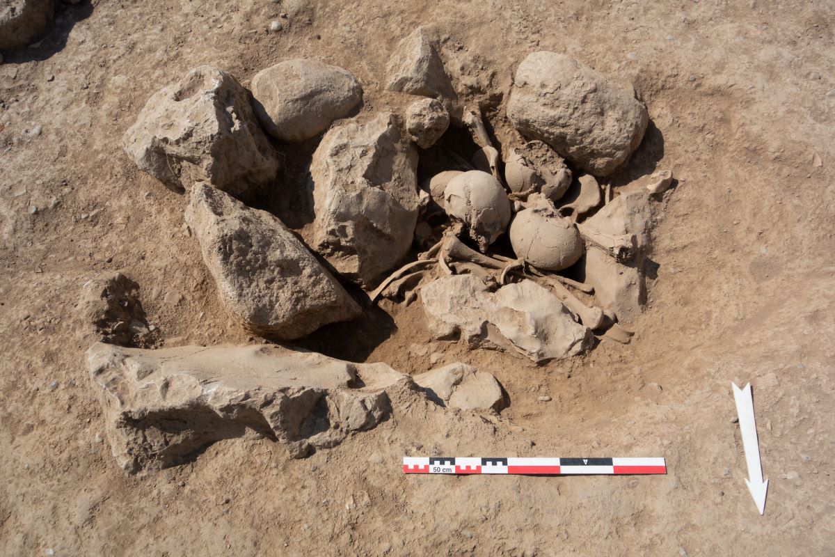 La sépulture L266 à Kirrha avant fouille. Crédit R. Orgeolet