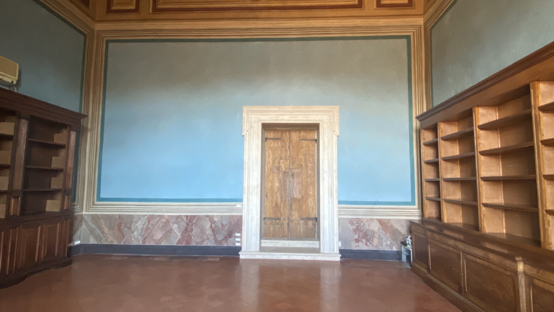 VIDÉO Au palais Farnèse : restauration des décors peints d’une salle de l’École française de Rome (2024)