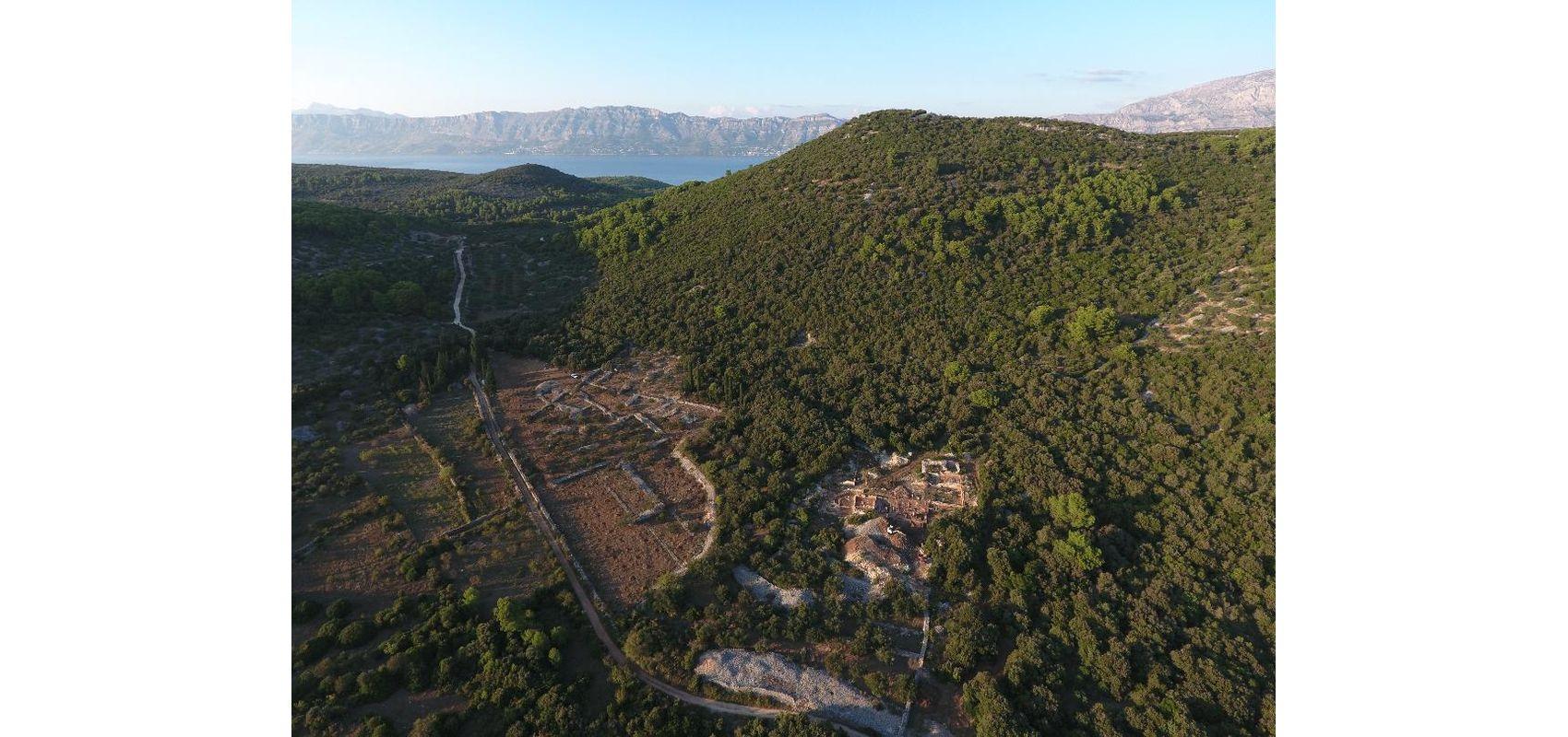 Du vin, de l’huile et du miel : chronique d’une villa de production aux lendemains de la conquête romaine en Dalmatie